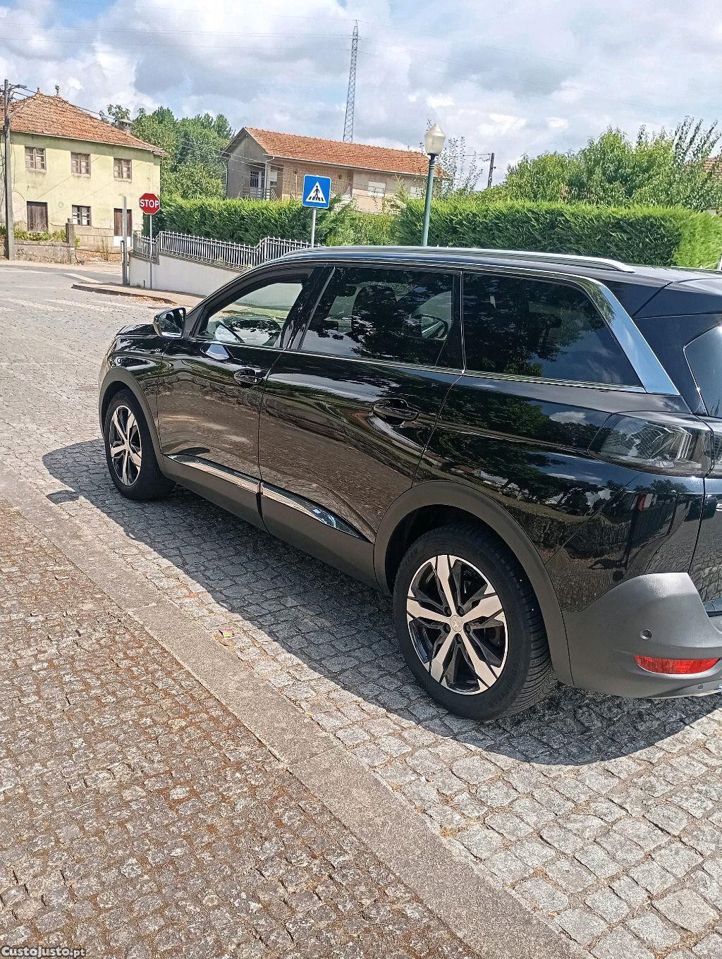 Peugeot 5008 GT. / teto panorâmico — fotografia 7