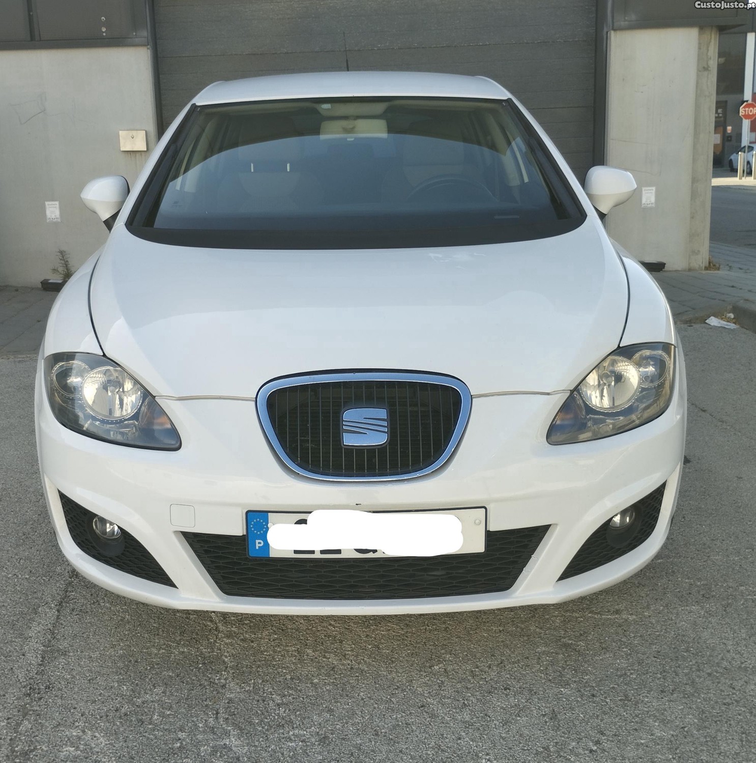 SEAT Leon Ecomotive 1.6 TDI — fotografia 6
