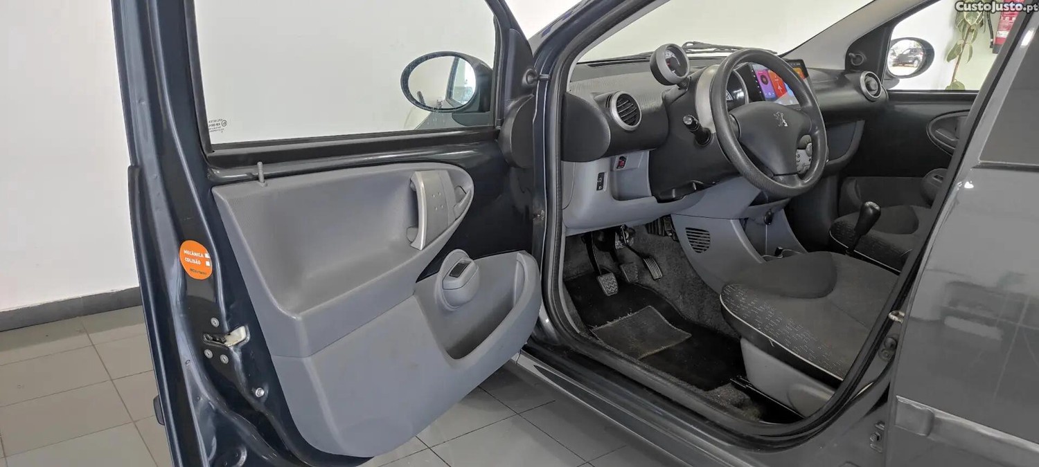 Peugeot 107 Outro — fotografia 17