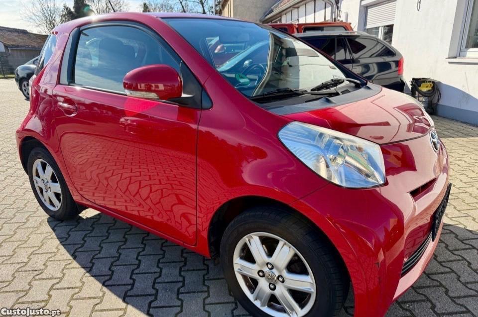 Toyota iQ 1.0 VVT-i — fotografia 9