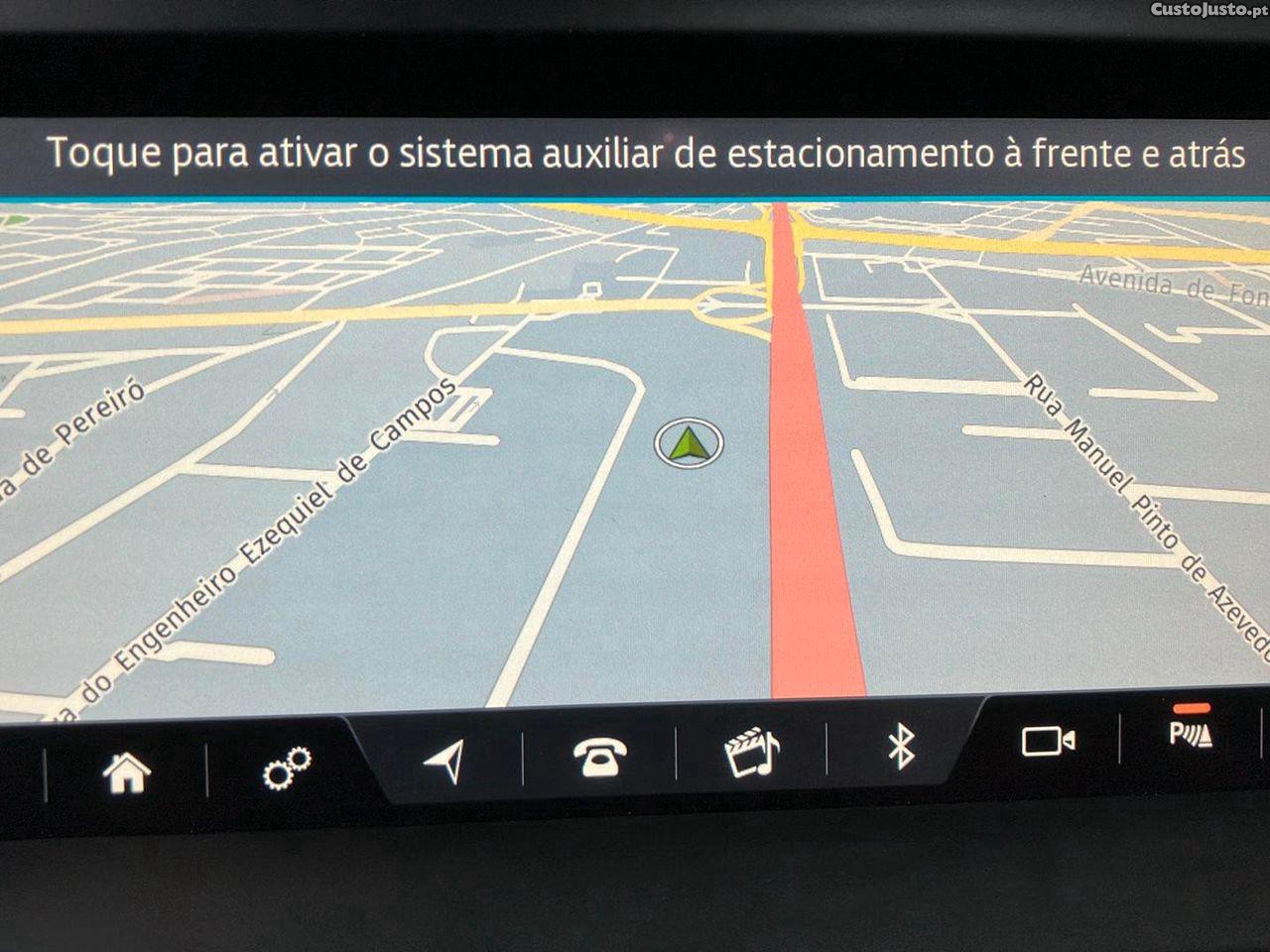 Jaguar E-Pace 2.0 i4D R-Dynamic — fotografia 11