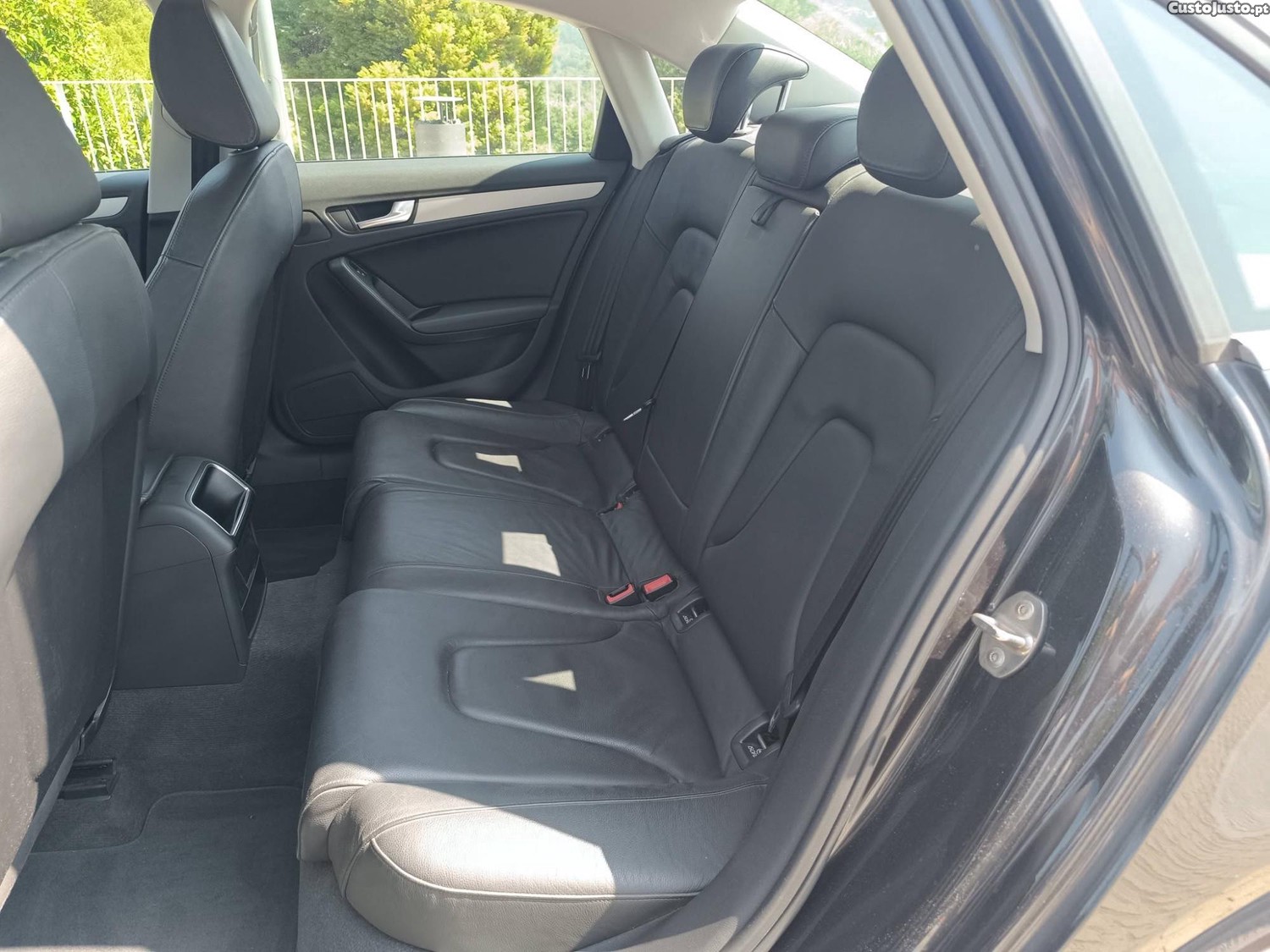Audi A4 2.0 TDI Apenas 131 mil km Nacional — fotografia 7