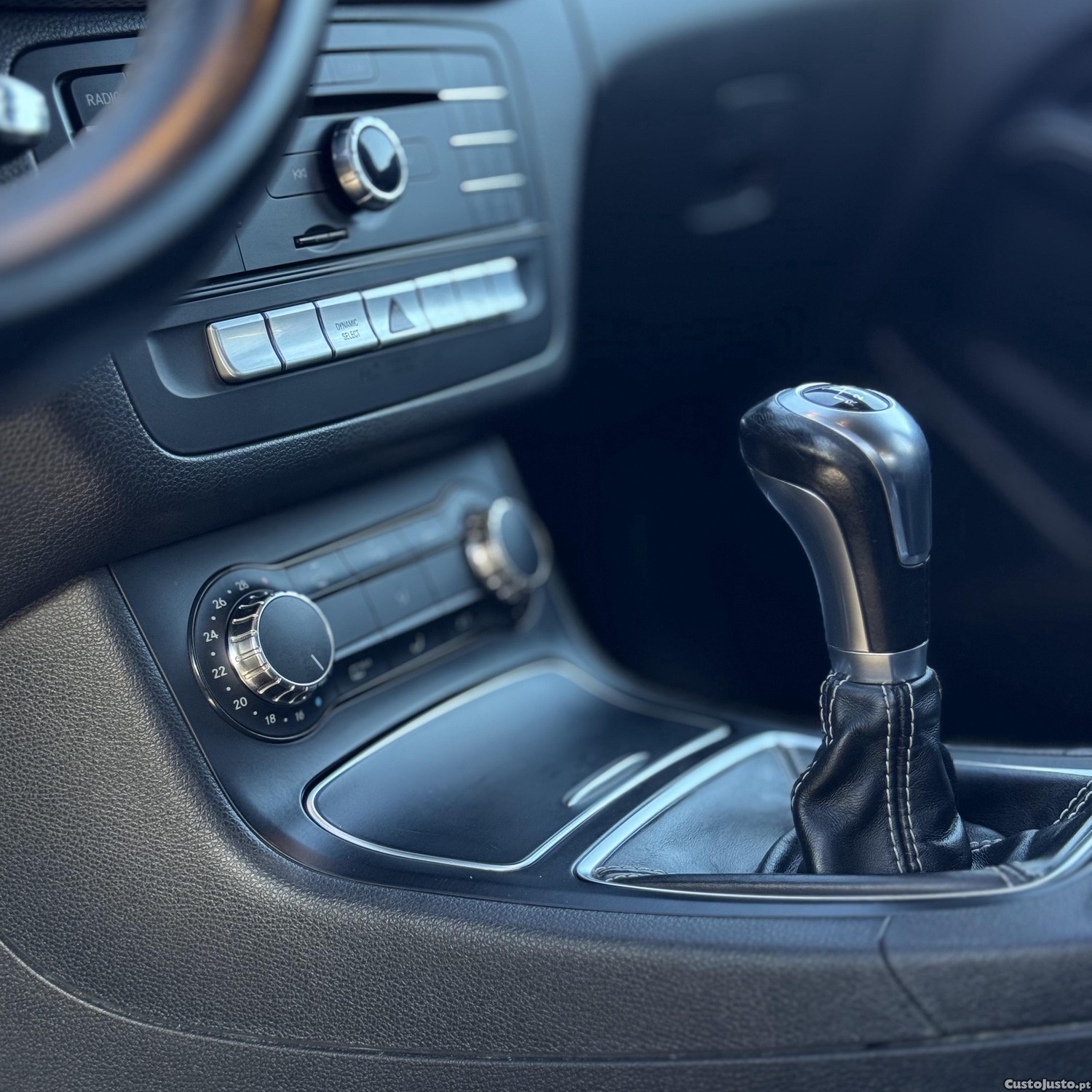 Mercedes-Benz B 180 Sports TOURER — fotografia 4