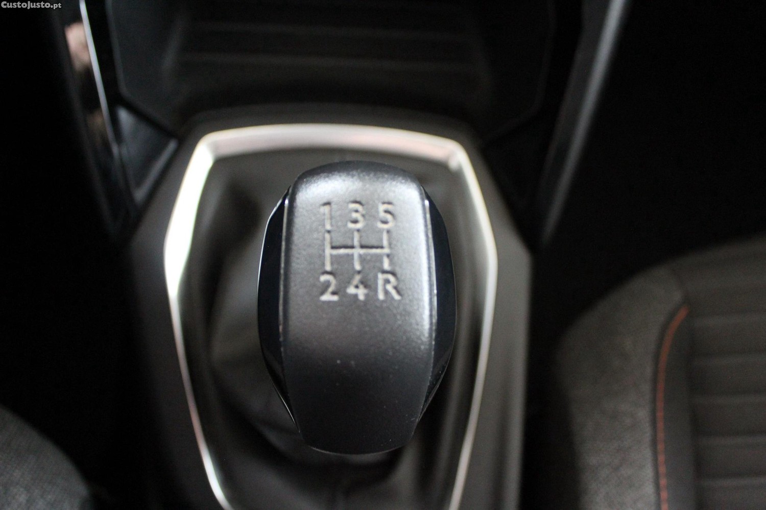 Peugeot 208 1.2 PureTech Active Pack — fotografia 5