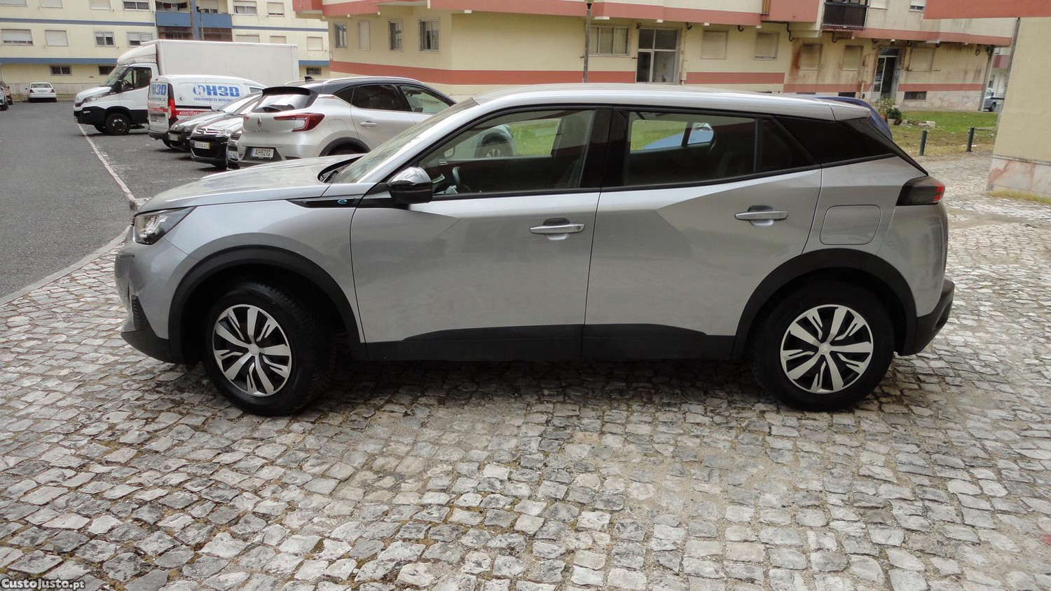 Peugeot e-2008 Ative pack — fotografia 8