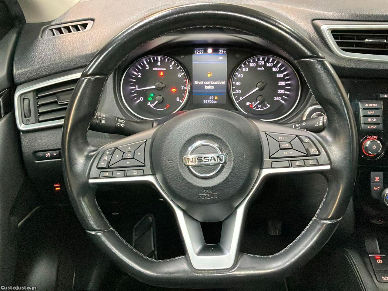 Nissan Qashqai 1.3 DIG-T N-Connecta J18 — fotografia 16