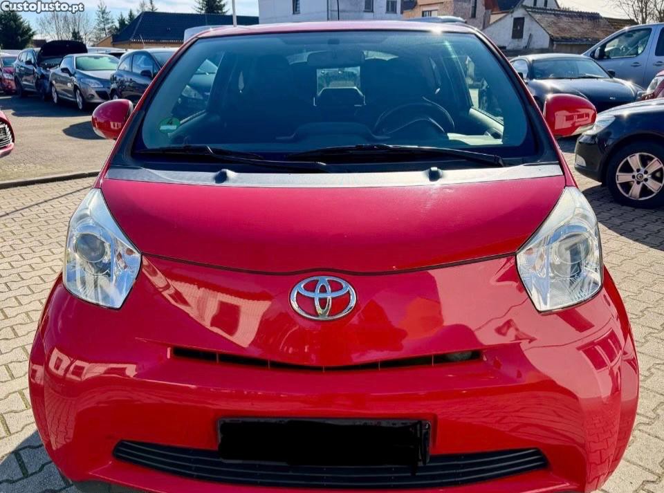 Toyota iQ 1.0 VVT-i — fotografia 11