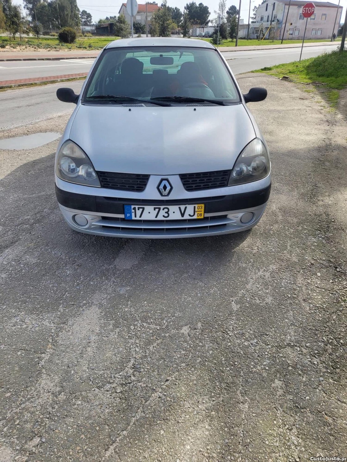 Renault Clio 1.2 ano 2003 tudo em dia sem problemas — fotografia 7