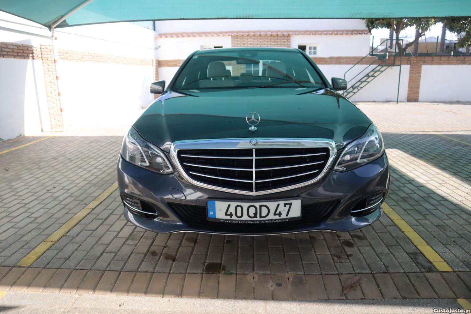 Mercedes-Benz E 220 Elegance — fotografia 4