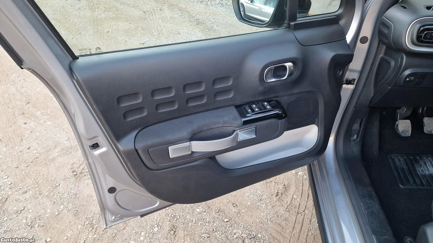 Citroën C3 1.2 PureTech Shine Pack — fotografia 20