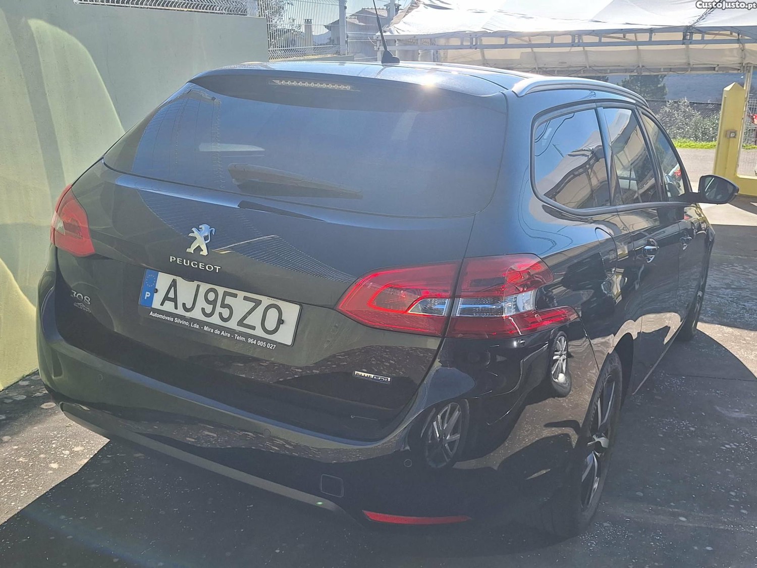 Peugeot 308 SW 1.6 E-Hdi Allure — fotografia 6