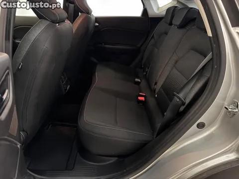 Renault Captur 1.0 TCe Zen — fotografia 8