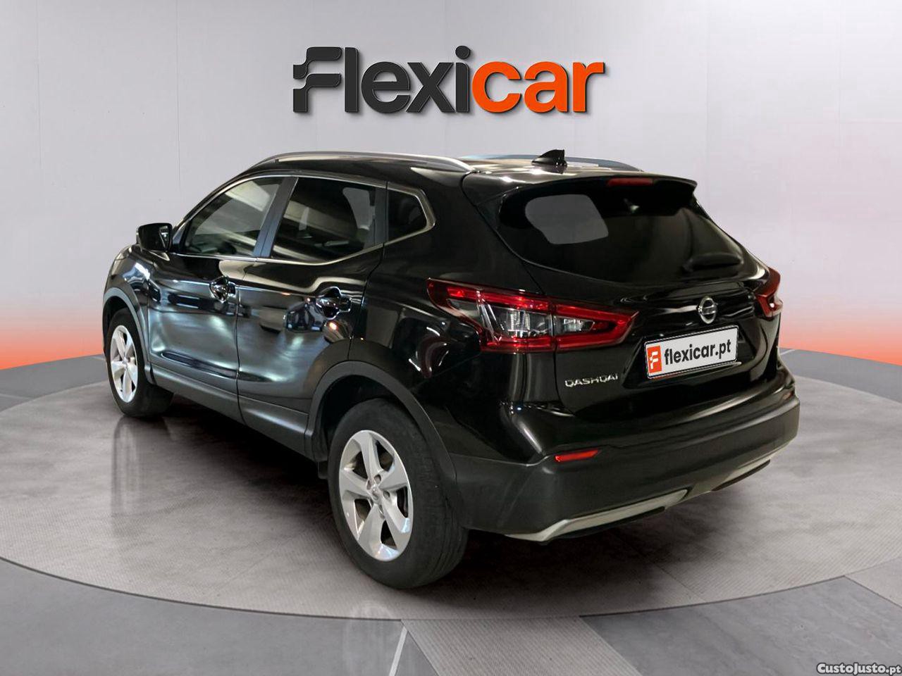 Nissan Qashqai 1.3 DIG-T N-Connecta — fotografia 18