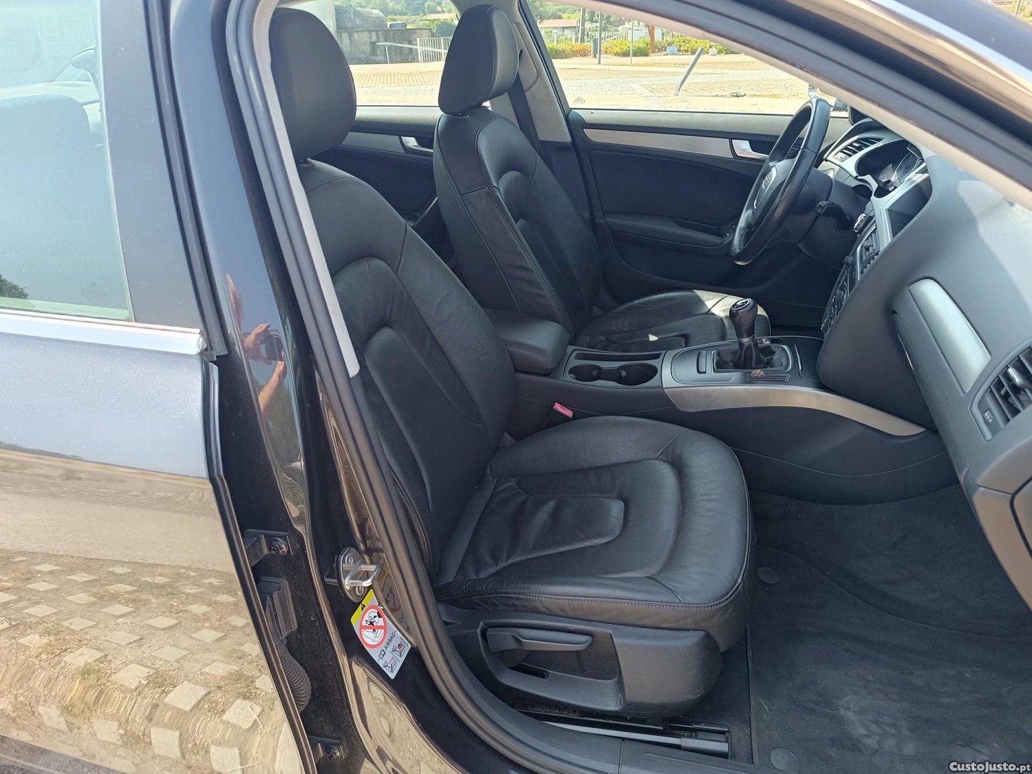 Audi A4 2.0 TDI Apenas 131 mil km Nacional — fotografia 8