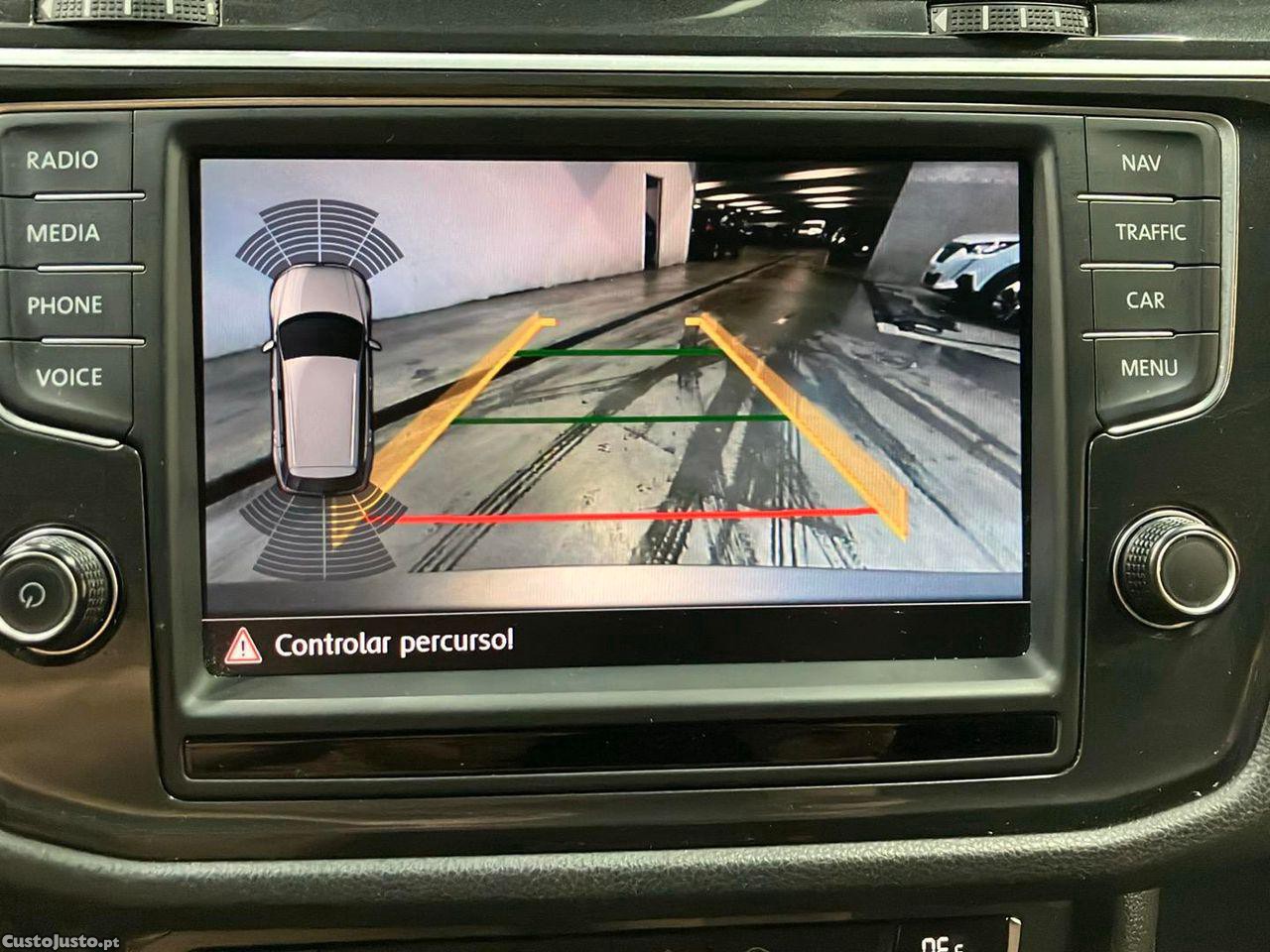 Volkswagen Tiguan 2.0 TDI Highline — fotografia 12