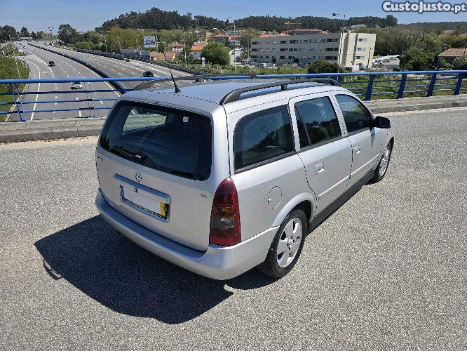 Opel Astra Elegance — fotografia 10