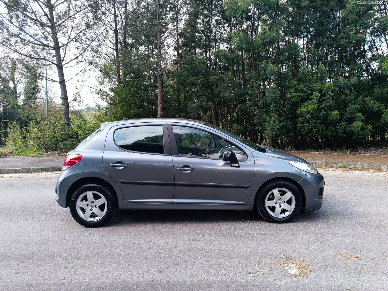 Peugeot 207 1.4 VTI — fotografia 15