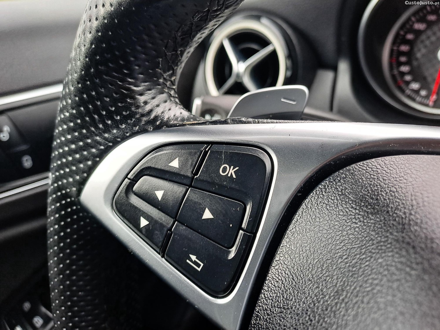 Mercedes-Benz A 200 7G-DCT "EDITION NURBURGRING" 1.6T 156CV GASOLINA 2018 — fotografia 9