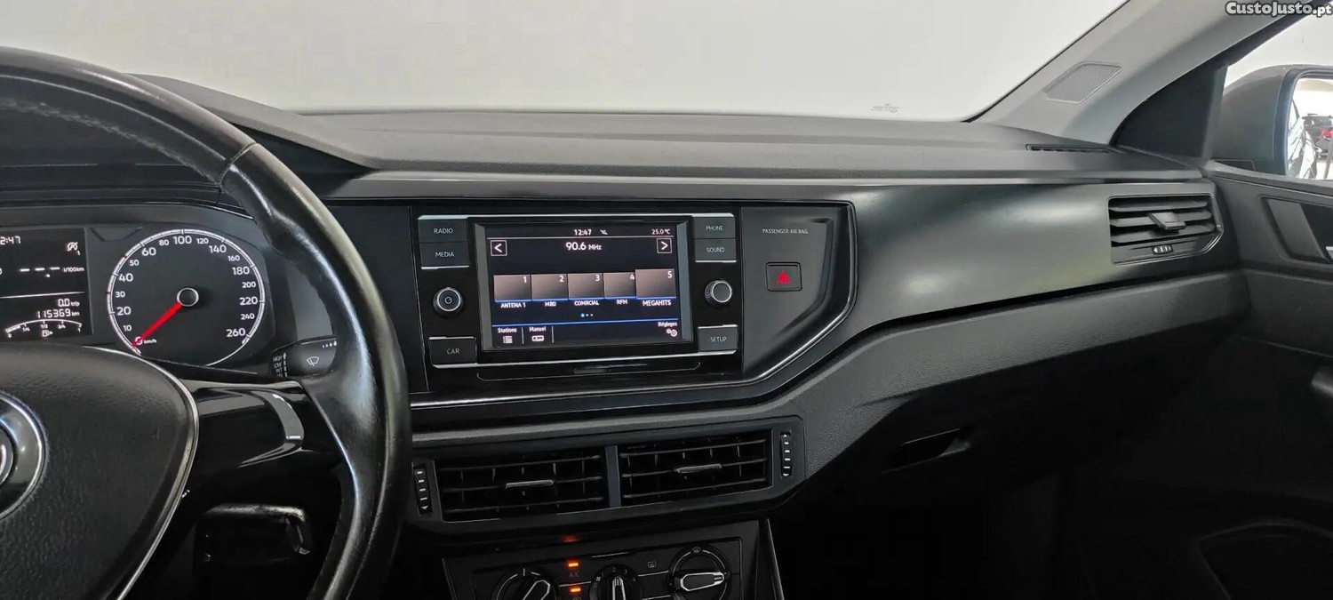 Volkswagen Polo Outro — fotografia 6