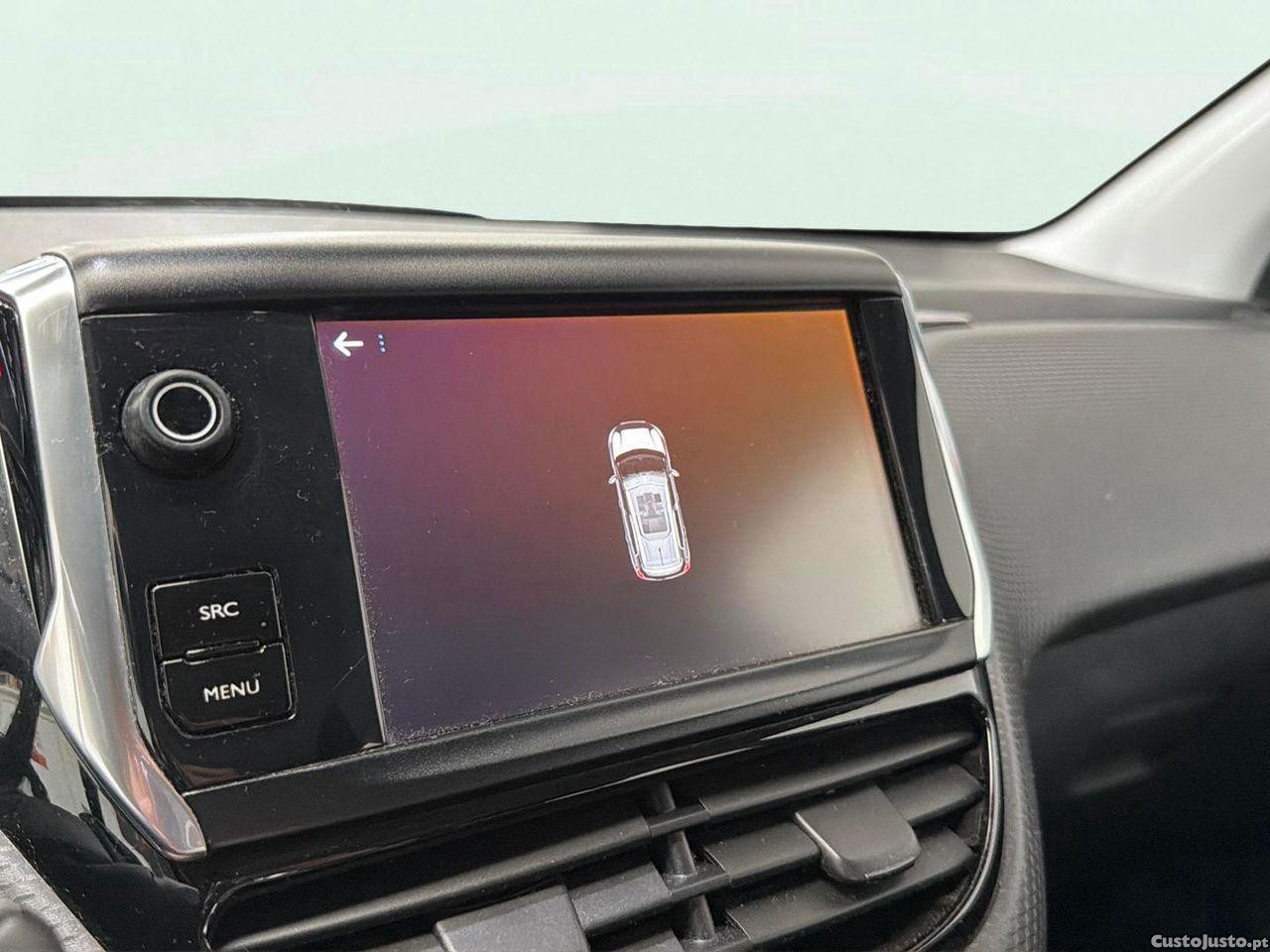 Peugeot 2008 1.2 PureTech Active — fotografia 7