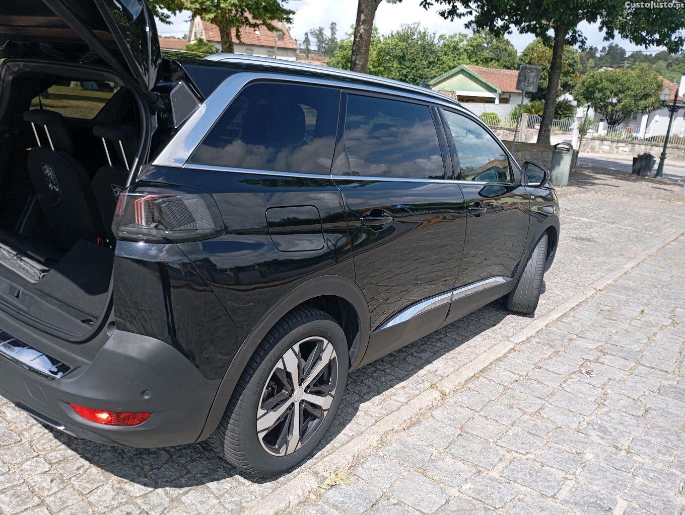 Peugeot 5008 GT. / teto panorâmico — fotografia 6