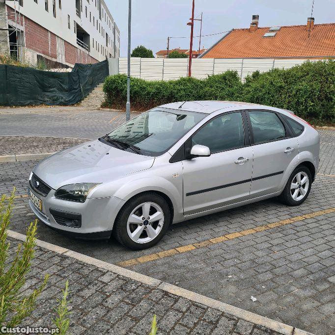 Ford Focus mto económico — fotografia 10