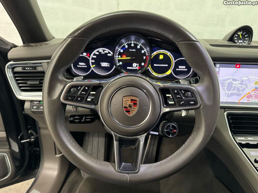 Porsche Panamera 4 E-Hybrid — fotografia 8