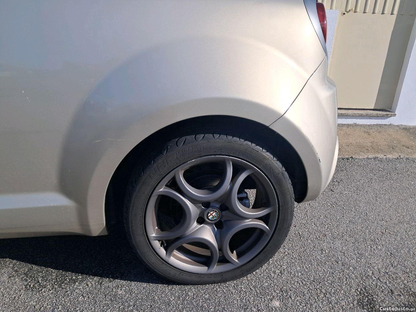Alfa Romeo MiTo 1.3 Jtdm Turismo — fotografia 5