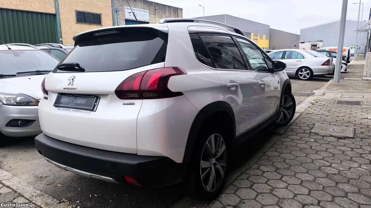 Peugeot 2008 1.2 puretech allure — fotografia 13