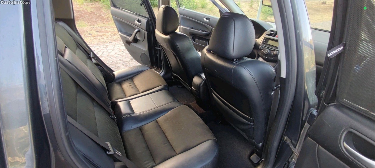 Honda Accord Tourer 2.2 i-ctdi — fotografia 7