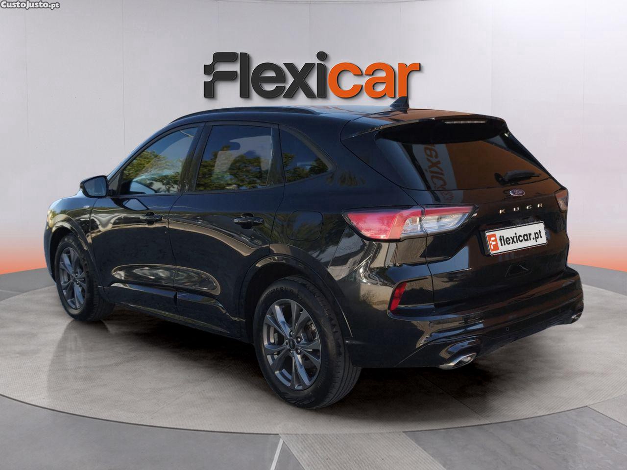 Ford Kuga 1.5 TDCi EcoBlue ST-Line — fotografia 13