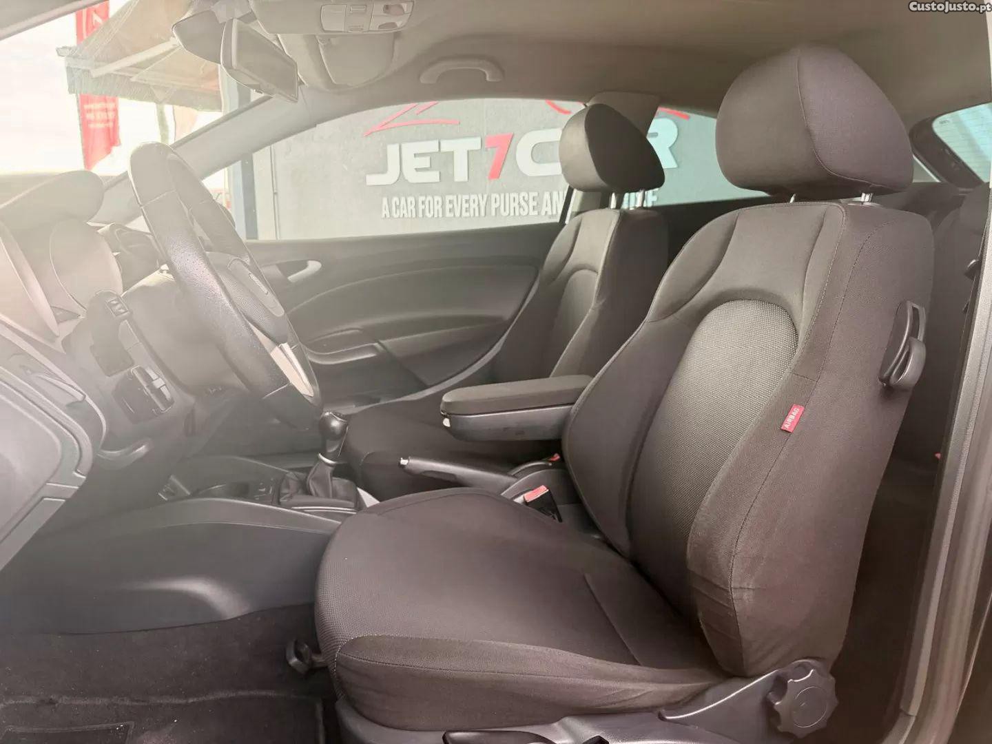 SEAT Ibiza 1.6 tdi sport dpf — fotografia 6
