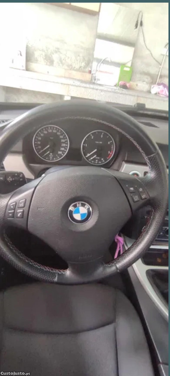 BMW 320 Normal — fotografia 10