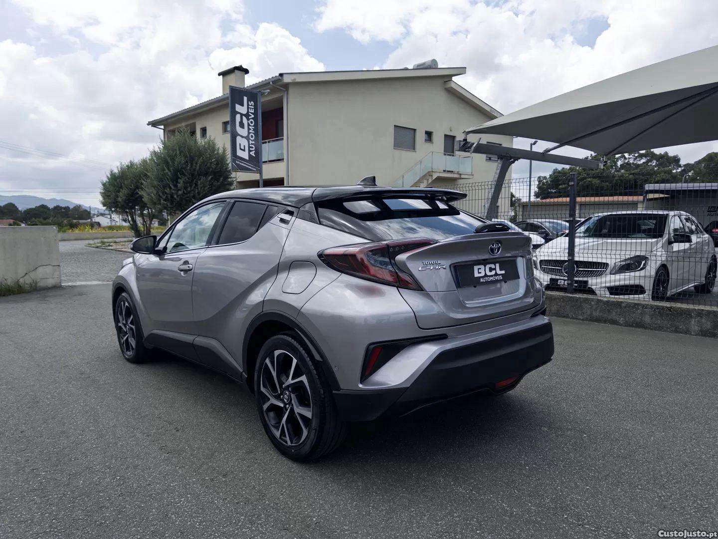 Toyota C-HR 1.8 hsd lounge — fotografia 21