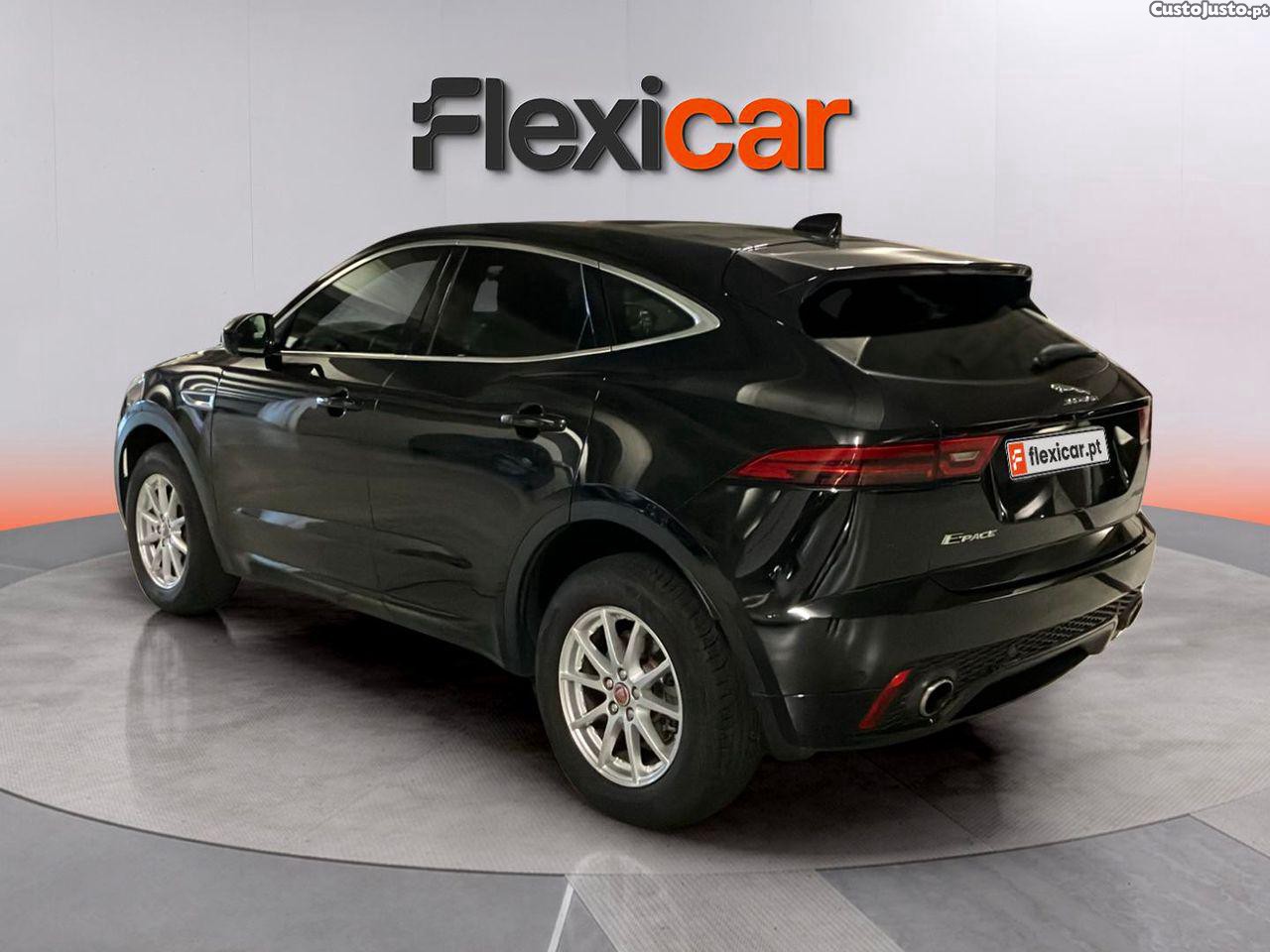 Jaguar E-Pace 2.0 i4D R-Dynamic — fotografia 20