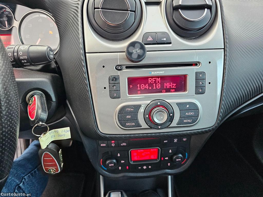 Alfa Romeo MiTo 1.6JTd 120cv07/2009 — fotografia 5