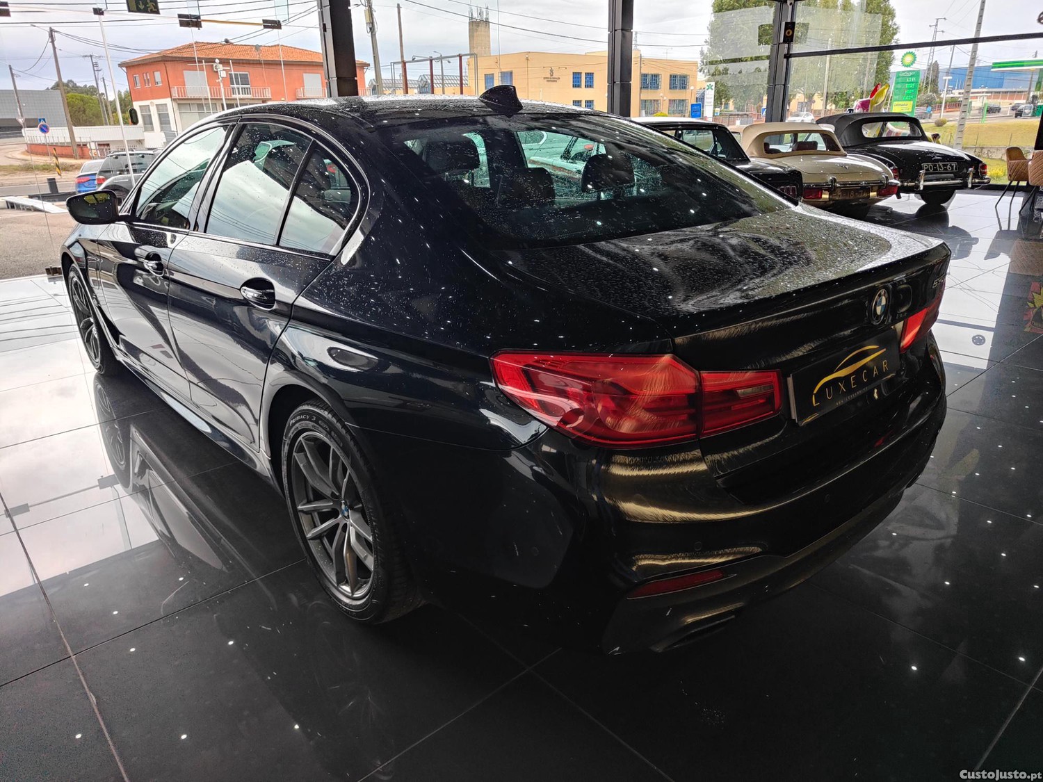 BMW 530 e iPerformance Pack M — fotografia 4