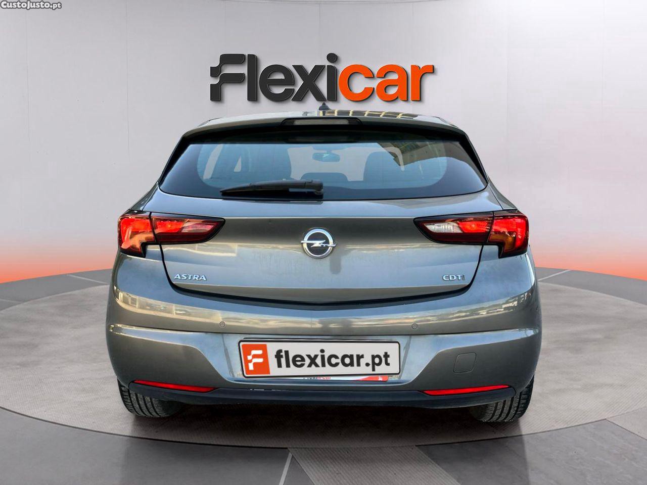 Opel Astra 1.6 CDTI Edition S/S — fotografia 13