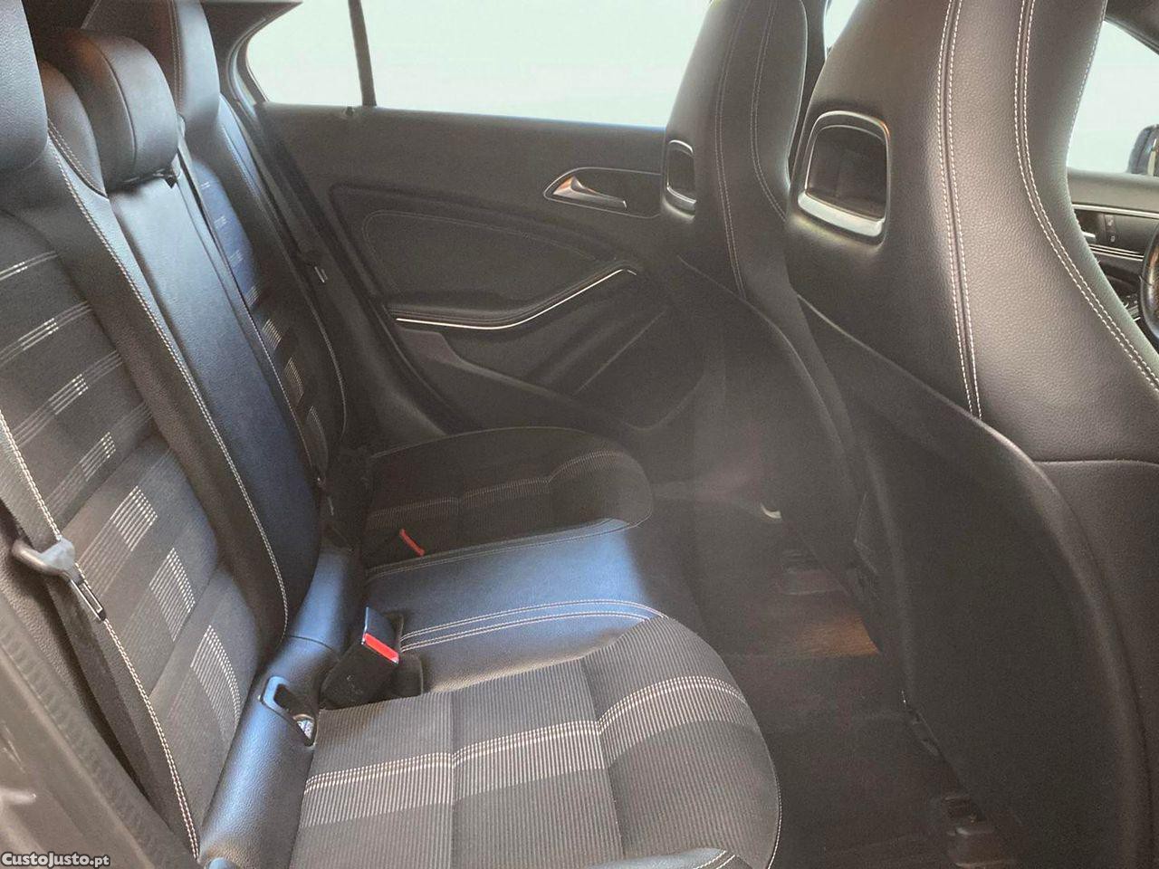 Mercedes-Benz A 180 d Urban Aut. — fotografia 3