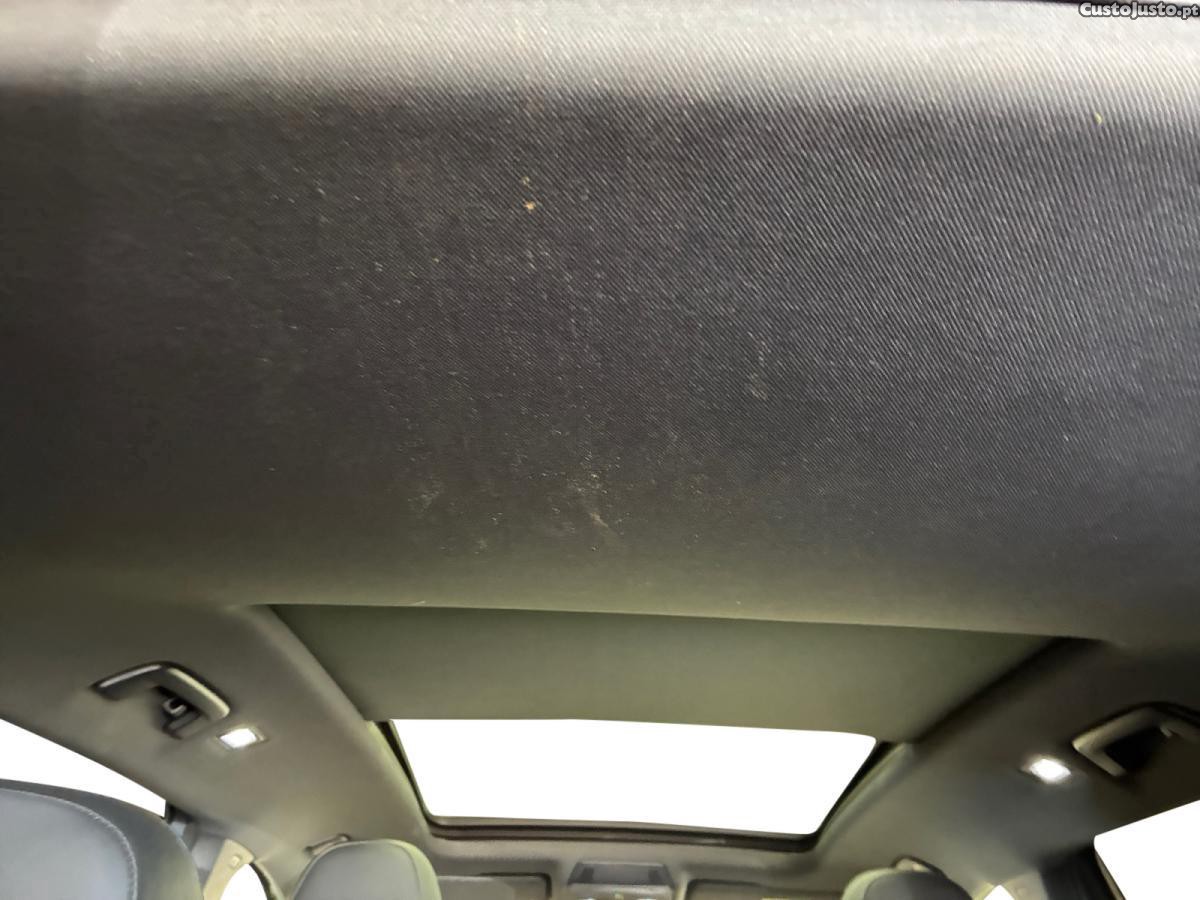 Volkswagen Tiguan 2.0 TDI R-Line DSG — fotografia 2