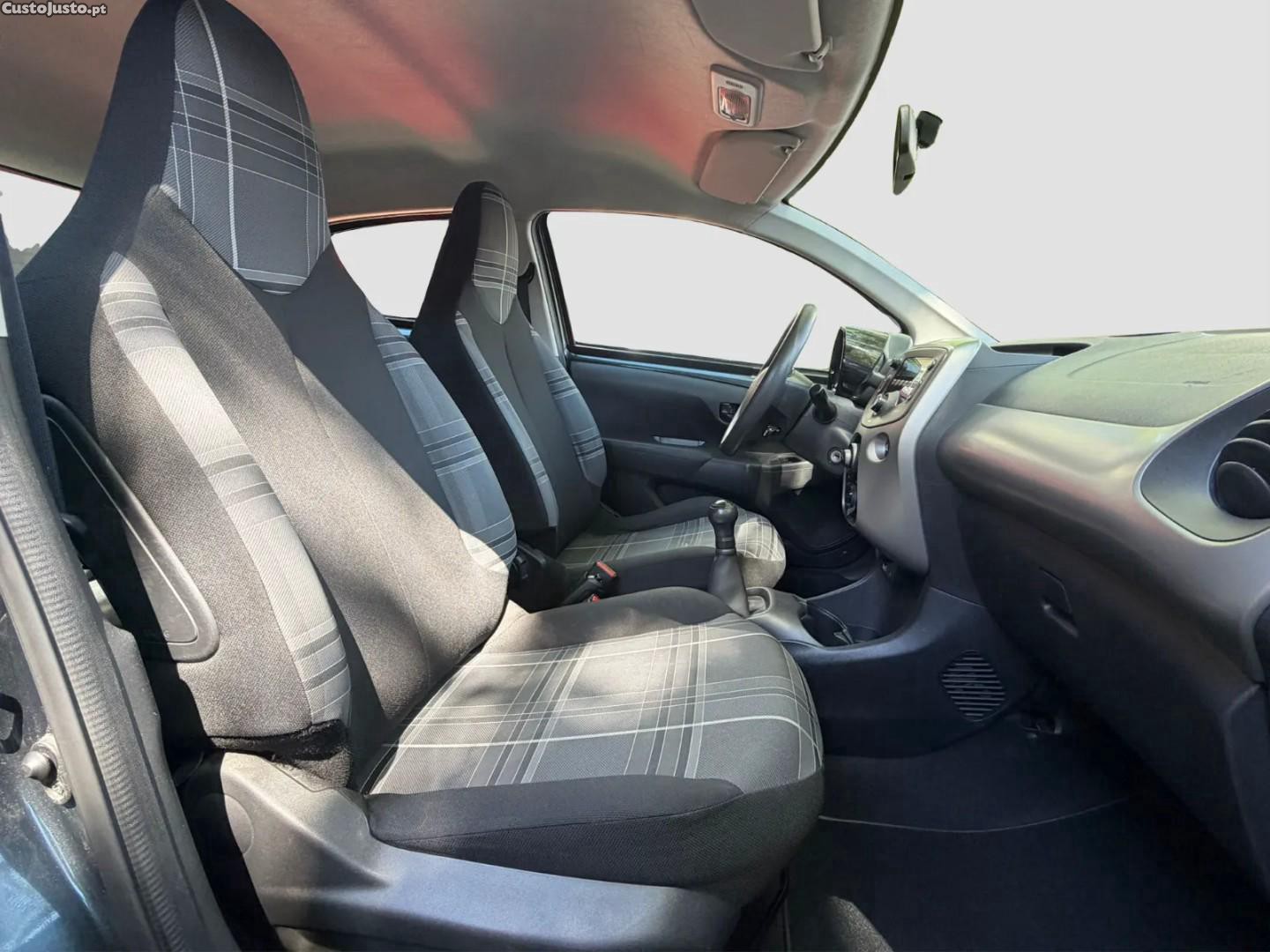 Peugeot 108 Outro — fotografia 3