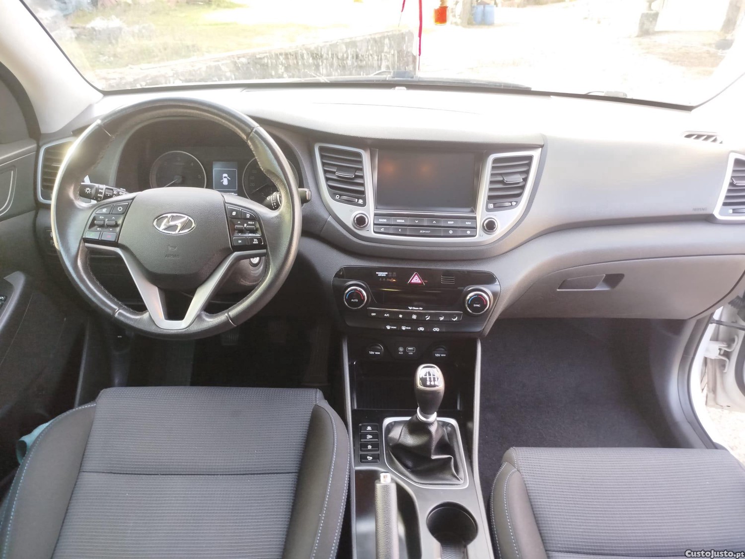 Hyundai Tucson 1.7 CRDi — fotografia 7