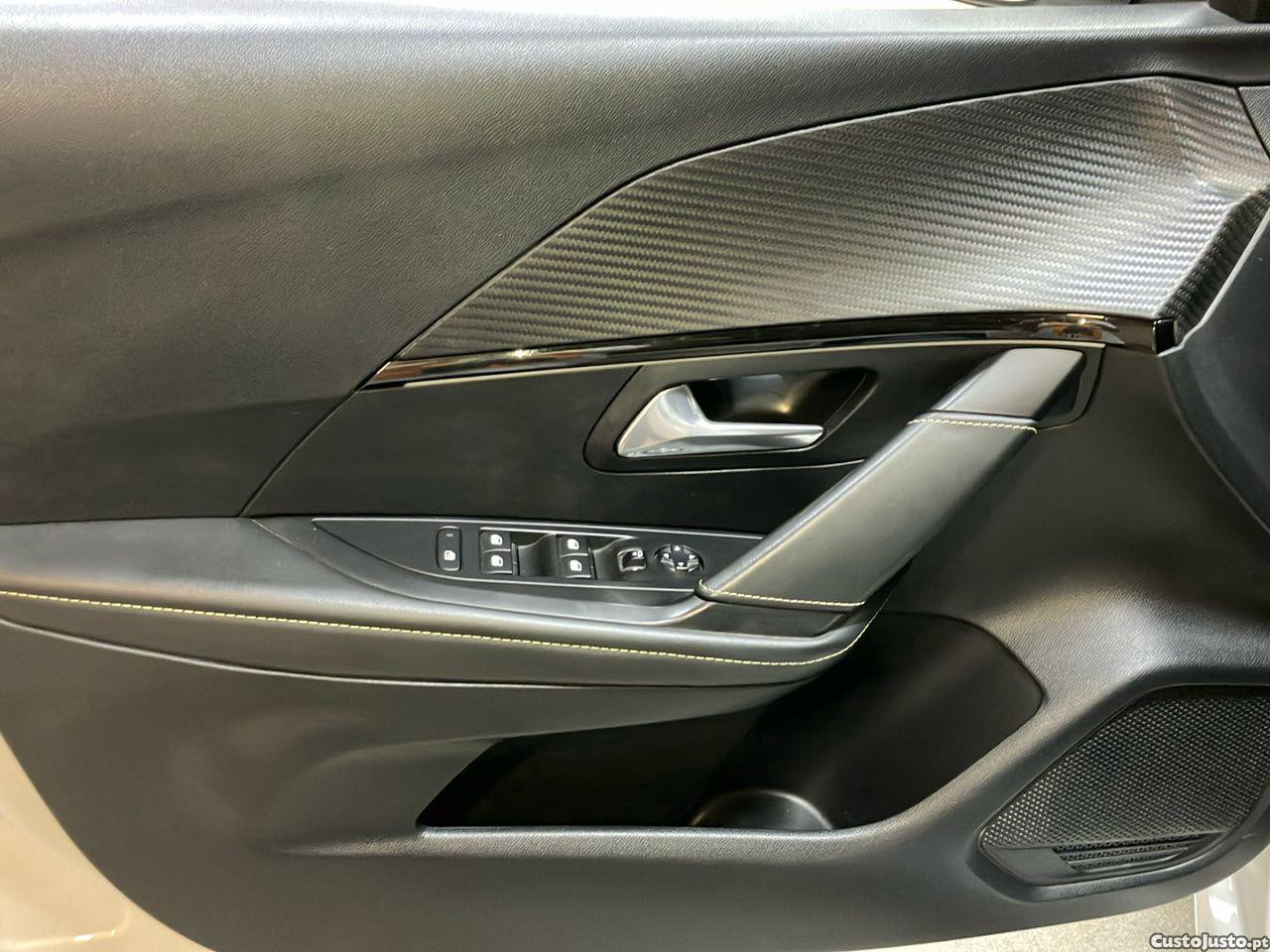 Peugeot 208 50 KWh GT — fotografia 4