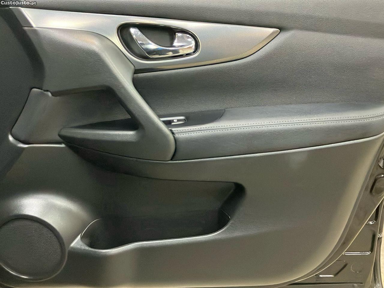 Nissan Qashqai 1.3 DIG-T N-Connecta — fotografia 5