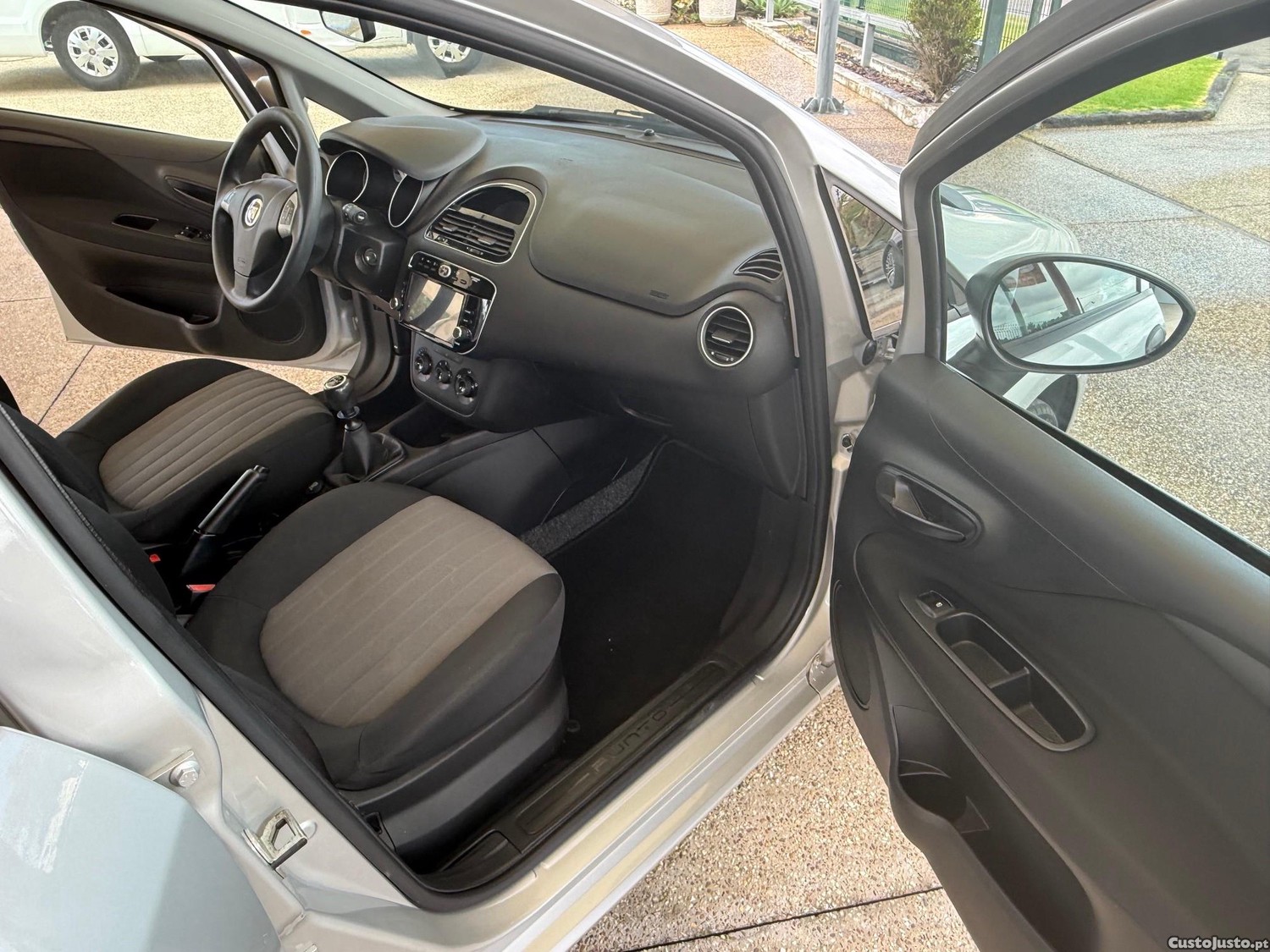 Fiat Punto 1.2 Easy S&S — fotografia 11