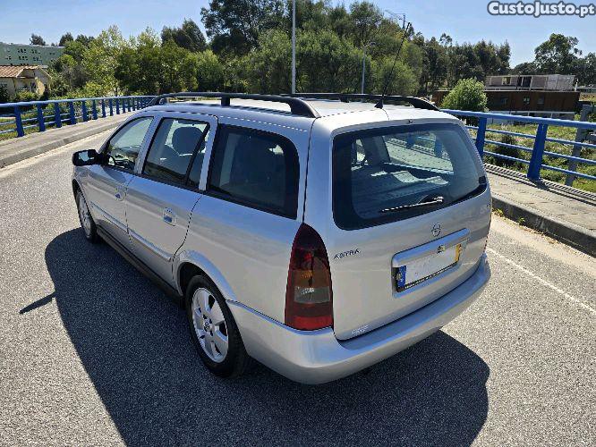 Opel Astra Elegance — fotografia 9