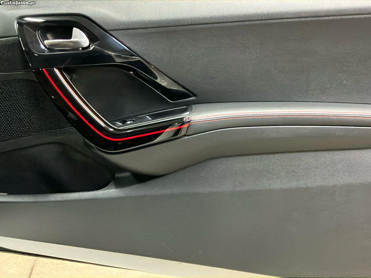 Peugeot 208 1.2 PureTech GT Line — fotografia 5