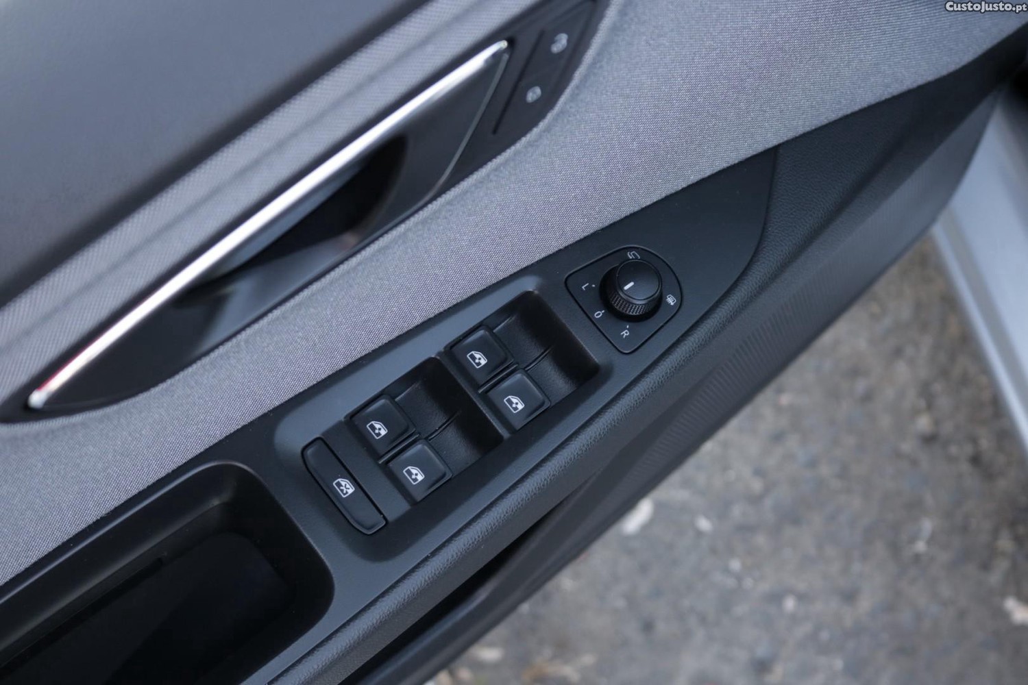 SEAT Leon ST 1.0 TSI Style 115cv — fotografia 29
