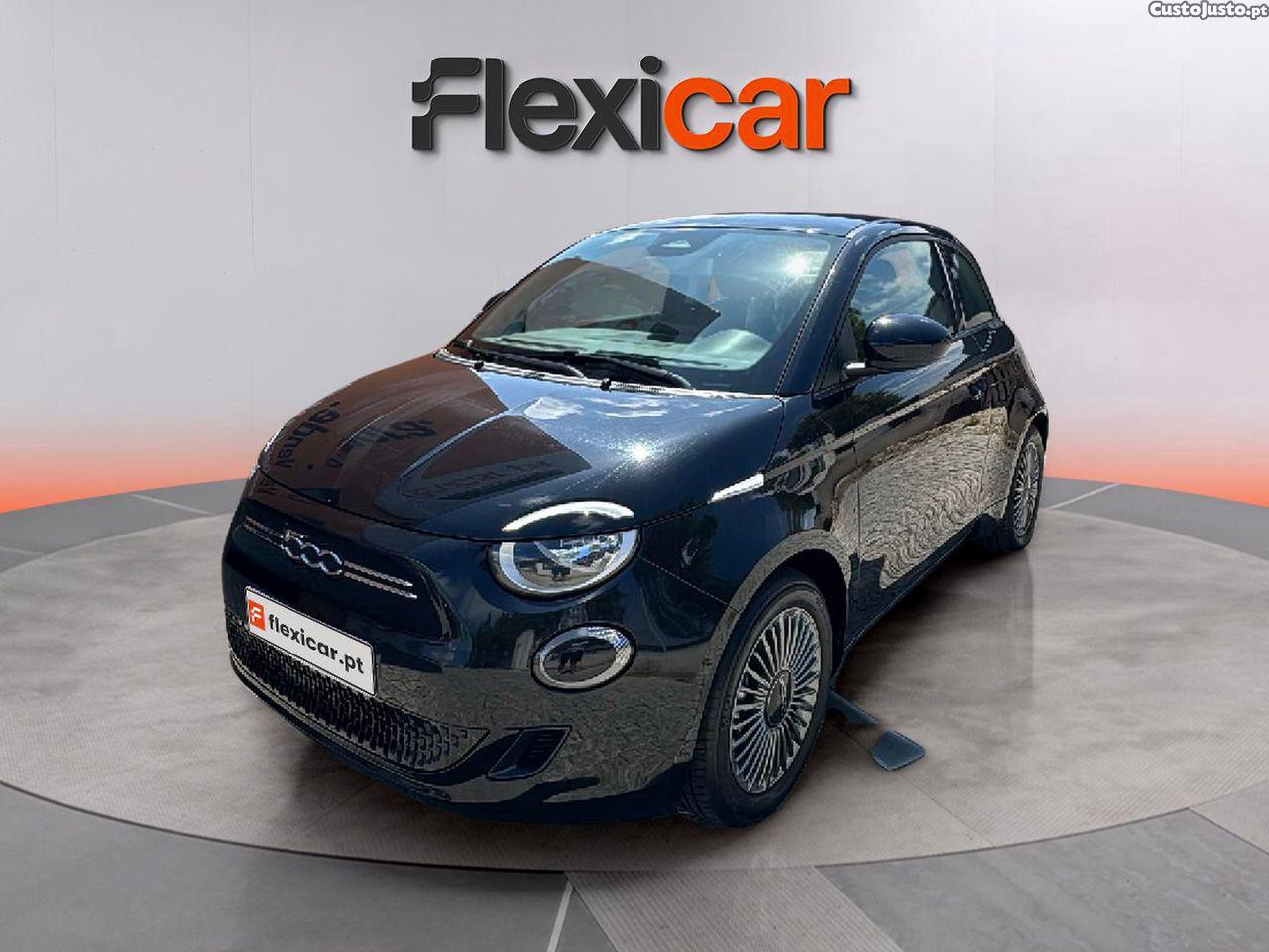 Fiat 500 e Icon Plus 42 KWh — fotografia 14