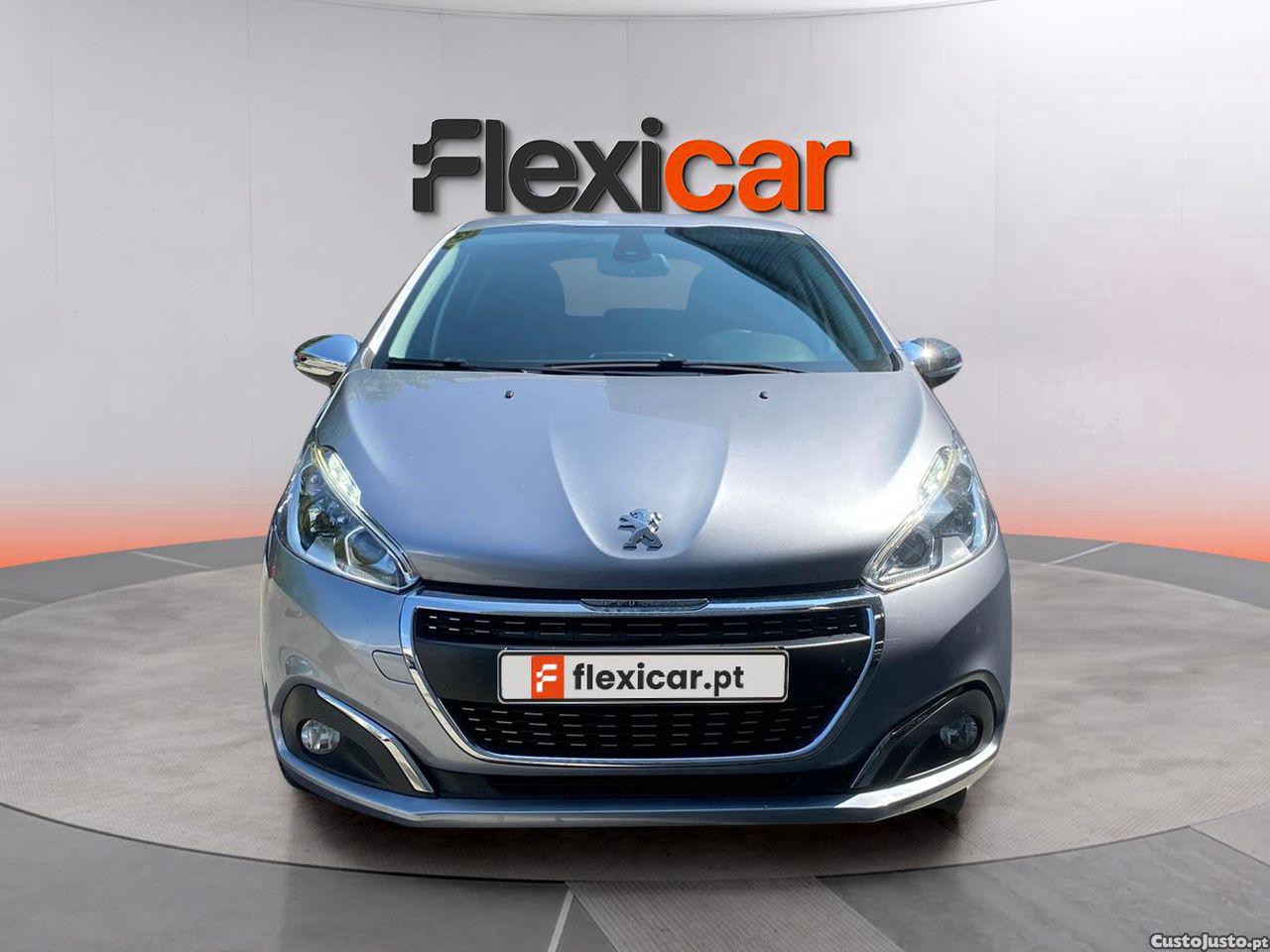 Peugeot 208 1.2 PureTech Signature — fotografia 17
